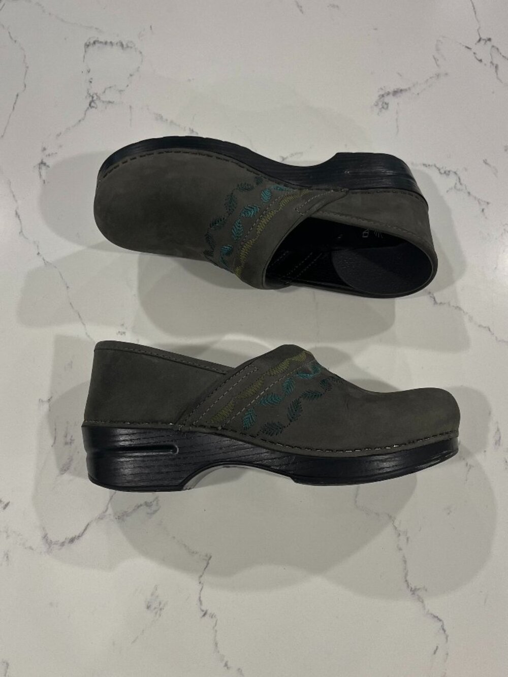 Dansko Women's Green Suede Leather Orthopedic Clogs EU 40 / 9.5 - 10